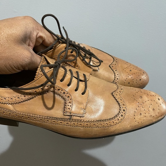 Zara Brogues Shoes. Tan color. Sz 44 - Picture 3 of 16